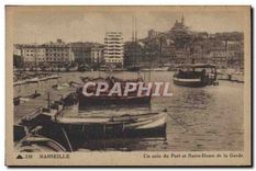 CPA Marseille Un coin du Port et Notre Dame de la Garde 
