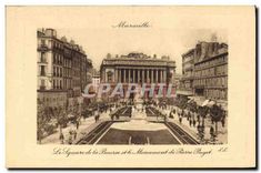 CPA Marseille Le Square de la Bourse et le Monument de Pierre Puget 