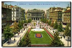 CPA Marseille Square de la Bourse et Monument de Pierre Puget 
