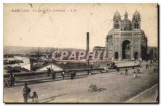 CPA Marseille Le Quai et la Cathedrale 