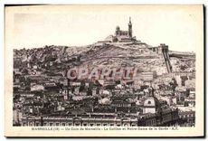 CPA Marseille Un Coin de Marseille La Colline et Notre Dame de la Garde 