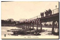 CPA Vichy La Passerelle 