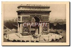 CPA Paris L'Arc de Triomphe et Tombeau du Soldat Inconnu 