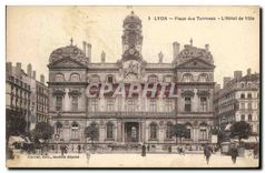 CPA Lyon Place des Terreaux Hotel de Ville