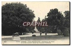CPA Paris Parc Montsouris Interieur du Parc et le Monument eleve au Colonel Flatters