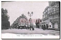 CPA Vichy Place Victor Hugo et Rue de Nimes