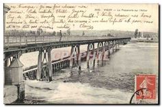 CPA Vichy La Passerelle sur l'Allier