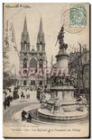 CPA Marseille Les Reformes et le Monument des Mobiles