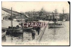 CPA Marseille Le Vieux Port & N D de la Garde Bateaux