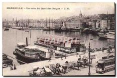 CPA Marseille Un coin du Quai des Belges Tramway Bateaux