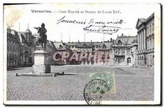 CPA Versailles Cour Royale et Statue de Louis XIV