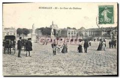 CPA Versailles La Cour du Chatteau 