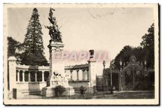 CPA Lyon Le Monument des Enfants du Rhone et l'Entree du Parc de la Tete d'Or 