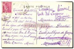 CPA Le Pont suspendu sur le Rhone reliant Tarascon a Beaucaire Le Chateau du Roi Rene et le Clocher 