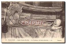 CPA Tarascon Eglise Sainte Marthe Le Tombeau de Sainte Marthe 