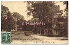 CPA Versailles Le Petit Trianon La Tour Malborough et la Laiterie 