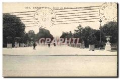 CPA Paris 1er arrt jardin des Tuileries l'Allee centrale 