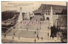 CPA Marseille Escalier Monumental de la Gare St Charles 