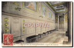 CPA Palais de Fontanebleau Galerie des Assiettes 