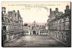 CPA Palais de Fontainebleau La Cour ovale et le Baptistere 