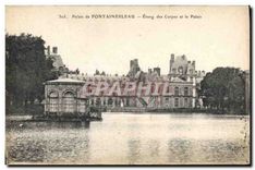 CPA Palais de Fontainebleau L'Etang des Carpes et le Palais 