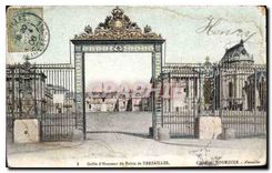 CPA Grille d'Honneur du Palais de Versailes 