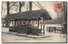 CPA Le Bois de Vincennes L'Embarcadere du Lac Daumesnil 