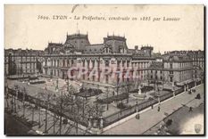 CPA Lyon La Prefecture construite par Louvier 
