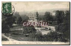 CPA Lyon La Place Carnot Monument de la Republique et Gare de Perrache
