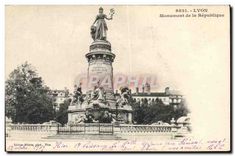CPA Lyon Monument de la Republique
