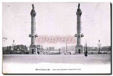 CPA Bordeaux Les Colonnes Rostrales