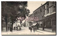 CPA Contrexeville La Grande Rue et l'Hotel Moderne