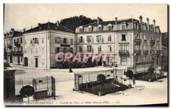 CPA Contrexeville Entree du Parc et Hotel Martin Felix