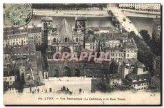 CPA Lyon Vue Panoramique (La Cathedrale et le Pont Tilsitt)
