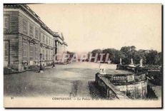CPA Compiegne Le Palais et les Terrasses