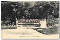 CPA Compiegne Le Parc Le Banc de Napoleon