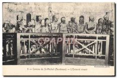 CPA Bordeaux Caveau de St Michel L'Entree vivant