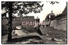 CPA Mont Louis Les remparts et la porte de la Citadelle 