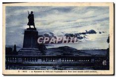 CPA Metz Le Monument du Poilu 