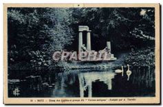 CPA Metz Etang des Cygnes et Groupe dit Visions antiques Sculpte par A Terroir 