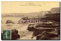 CPA Biarritz Le vieux Port Panoramamsur la Plage 