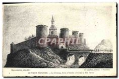 CPA Le Vieux Vendome Le Chateau Porte d'Entree a l'Est de la Rue Ferme 