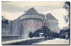 CPA Brest Entree du Chateau 