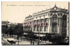 CPA Biarritz La Place de la Liberte 