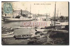 CPA Nice Le Port le Bassin Bateaux