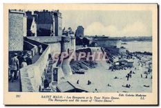 CPA Saint Malo Les Remparts et la Tour Notre Dame 