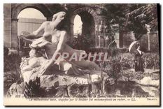 CPA Arles Statue de Niobe 
