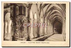 CPA Arles Cloitre Saint Trophime 
