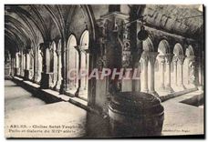 CPA Arles Cloitre Saint Trophime Puits et Galerie du XIV siecle 