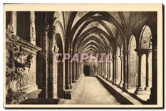 CPA Arles Bouches du Rhone Interieur du Cloitre de St Trophime 